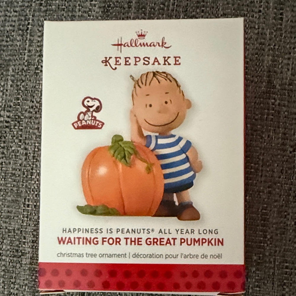 Hallmark Keepsake Ornament Waiting for the Great Pumpkin NIB